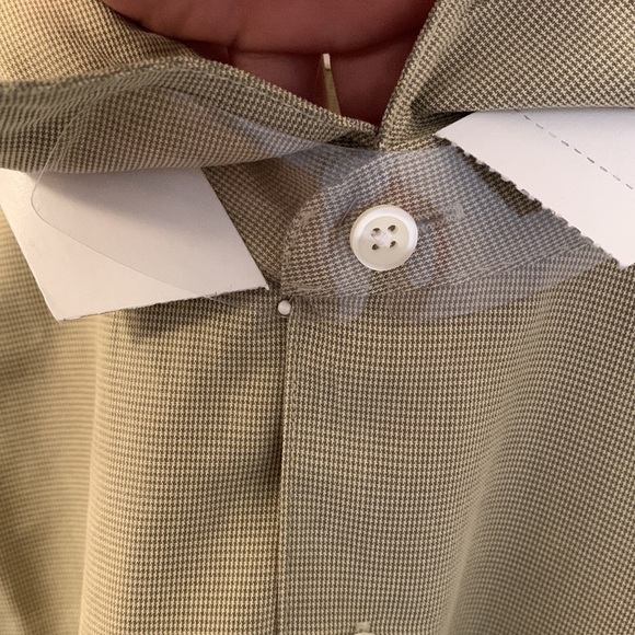 NWT Perry Ellis Short Sleeve Collared Beige Button Up Shirt - Picture 4 of 11